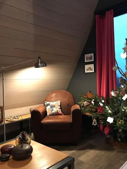 Holiday home Les Trigones Du Causse -Maison Atypique Avec Piscine Privee Saint-Martin-Labouval